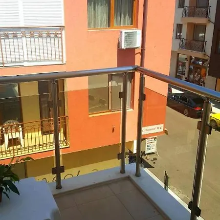 Хотел Family Solar